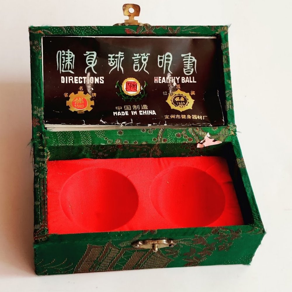 Chinese Baoding Health Balls In Box - Picture 3 of 6
